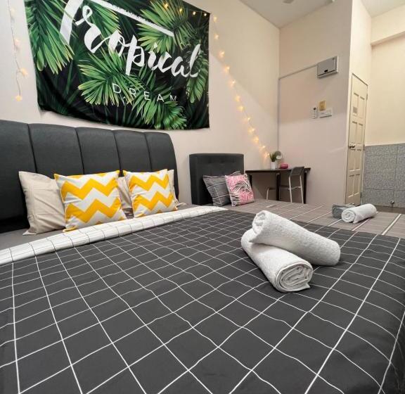 חדר סטנדרטי לשלושה עם נוף, Room1#ig Theme Bargainous#shared Bathroom#3pax#2min Kek Lok Si