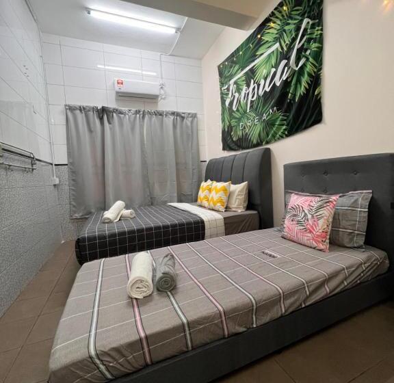 חדר סטנדרטי לשלושה עם נוף, Room1#ig Theme Bargainous#shared Bathroom#3pax#2min Kek Lok Si