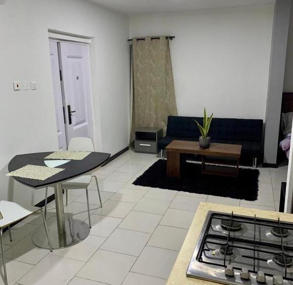 إستوديو ديلوكس, Van Der Salle   Daisy S Garden