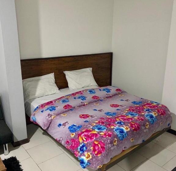 إستوديو ديلوكس, Van Der Salle   Daisy S Garden