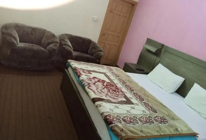 اتاق استاندارد با تراس, Al Sadiq Guest House