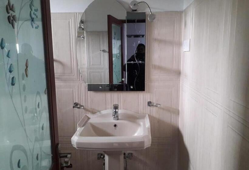 Deluxe Rum, Green Paradise View