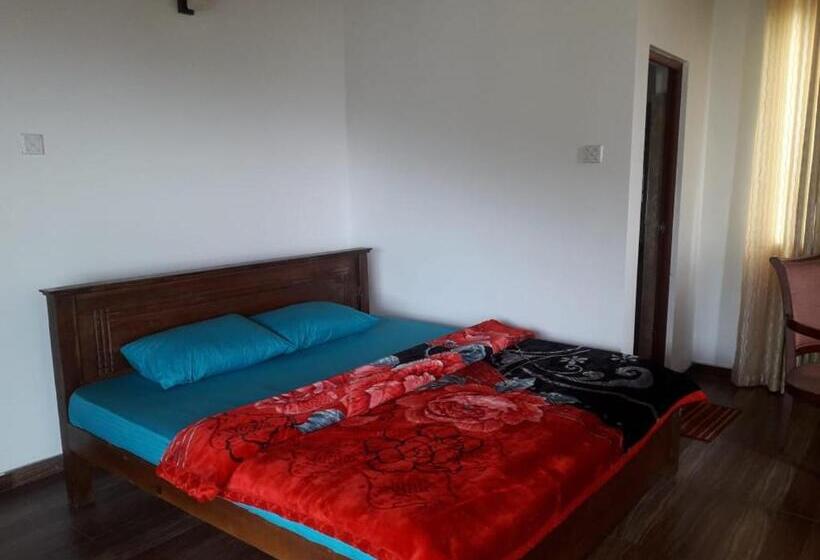 Deluxe Rum, Green Paradise View