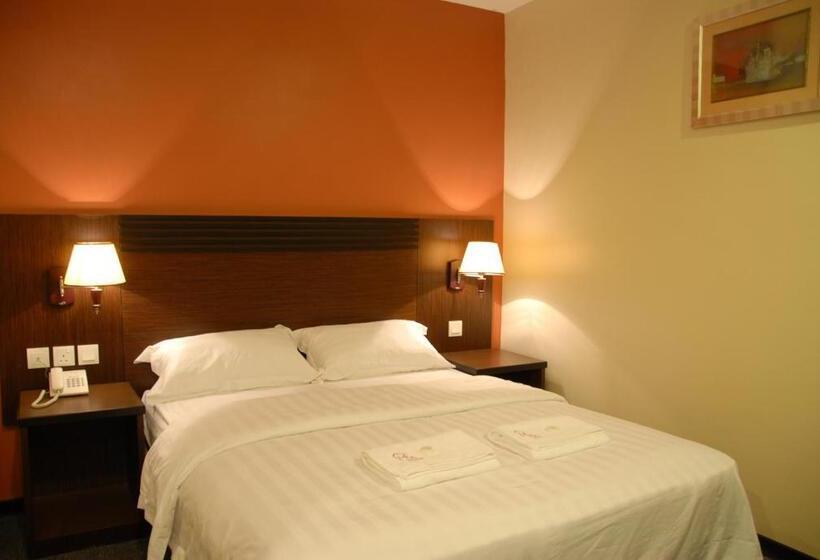 Superior Room, Queen