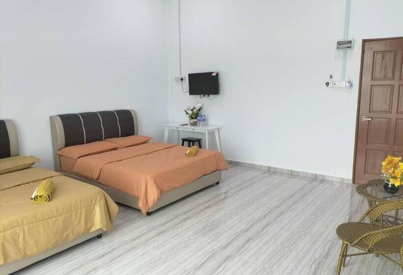 Семейный Номер, Kangar Jaya Lodging