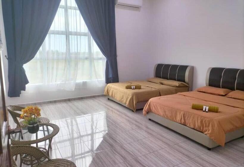 Семейный Номер, Kangar Jaya Lodging