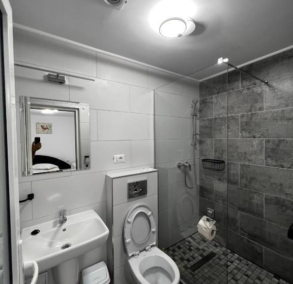 标准三人间, Vila Iris Mamaia Nord