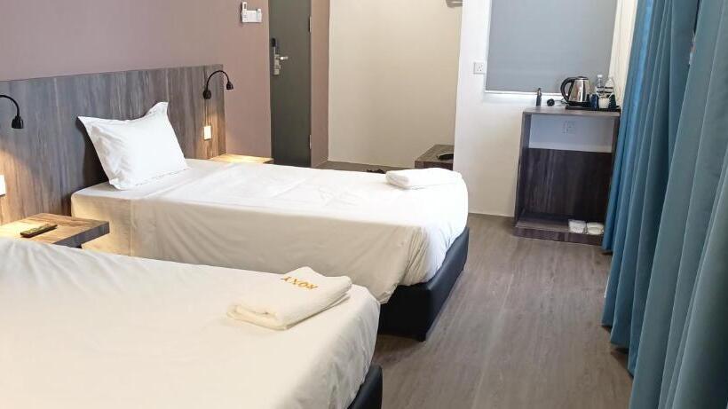 Номер Стандарт, Roxy Hotel Sri Aman