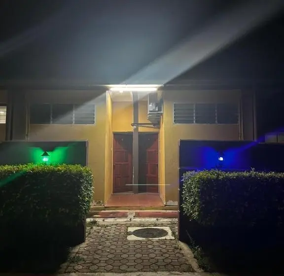 レイクビュースタンダードルーム, Terinai Tasoh Lake View Resort