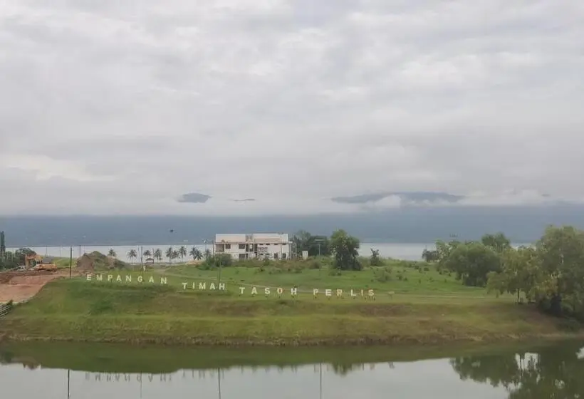 デラックスルーム, Terinai Tasoh Lake View Resort