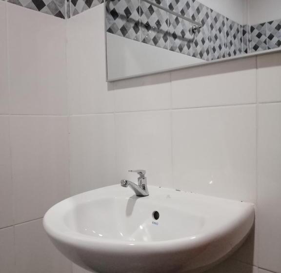 Номер Deluxe, Terinai Tasoh Lake View Resort