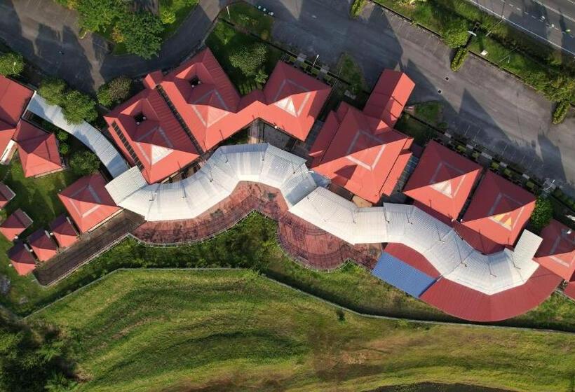 Четырехместный Номер Стандарт, Terinai Tasoh Lake View Resort