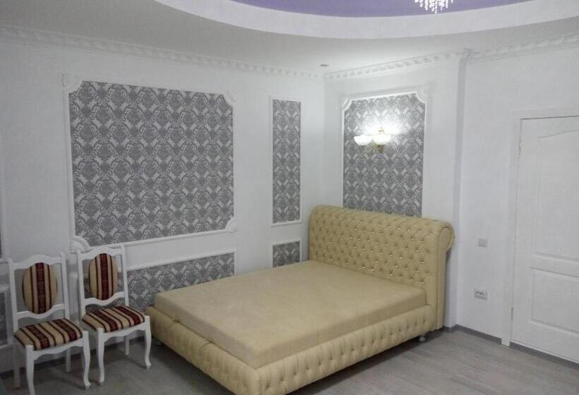 スイート(家族用), мини отель на прокофьева