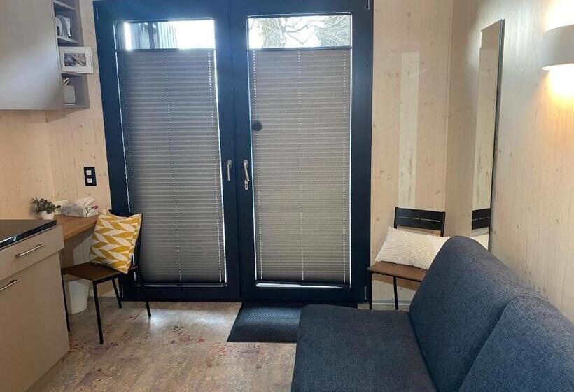 إستوديو قياسى مزودة بتراس, Auf Wolke 7   Gäste Studio Im Mini House In Ch 4556 Aeschi So