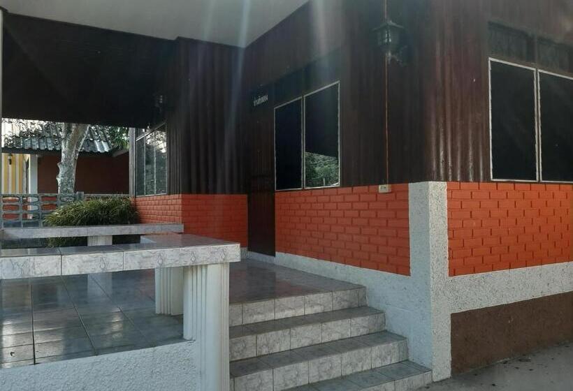 Vila 3 dormitórios, จักรดาว เมาท์เท่น วิว