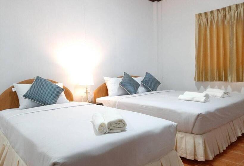 Quarto Triplo Standard com Balcão, จักรดาว เมาท์เท่น วิว