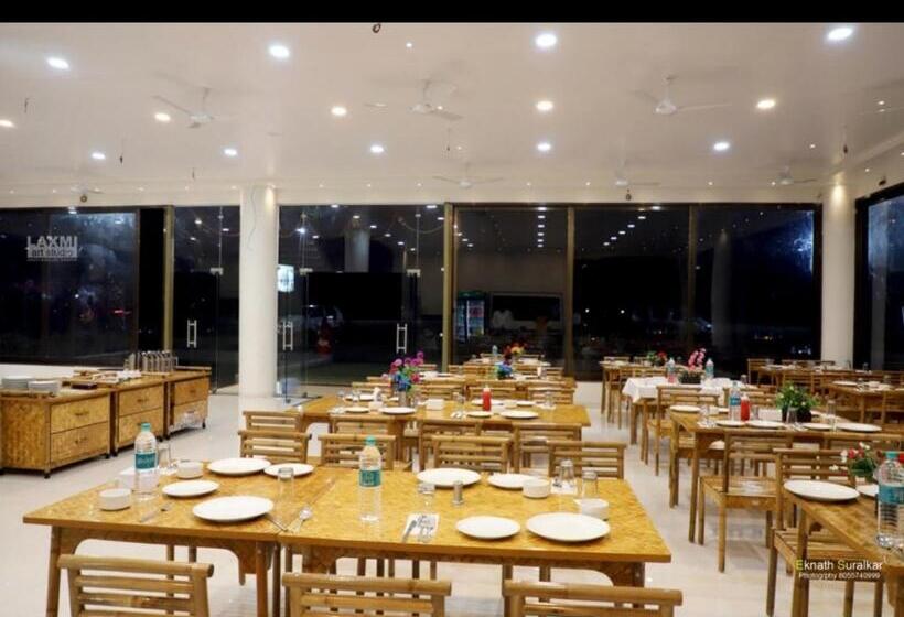 חדר דחוקס עם מיטת קינג, Ajanta Green Restaurant And Resort