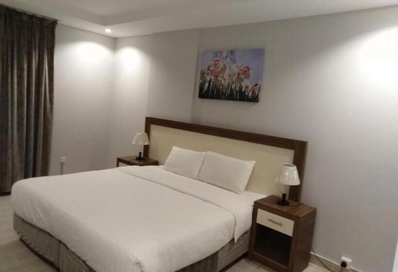 Апартаменты Deluxe 3 Спальни, Marina Palace