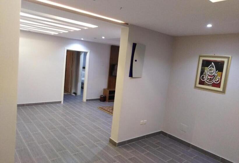 3침실 디럭스 아파트, Marina Palace