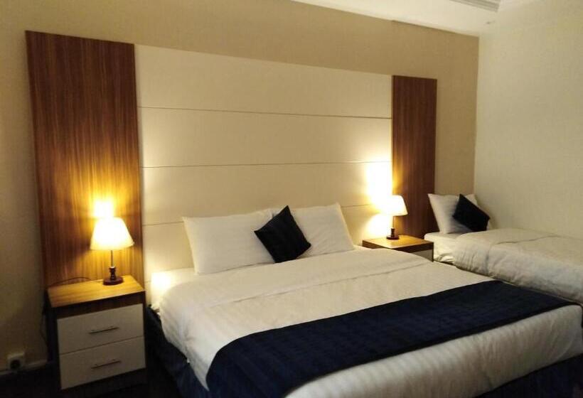 스탠다드 트리플 룸, Marina Palace