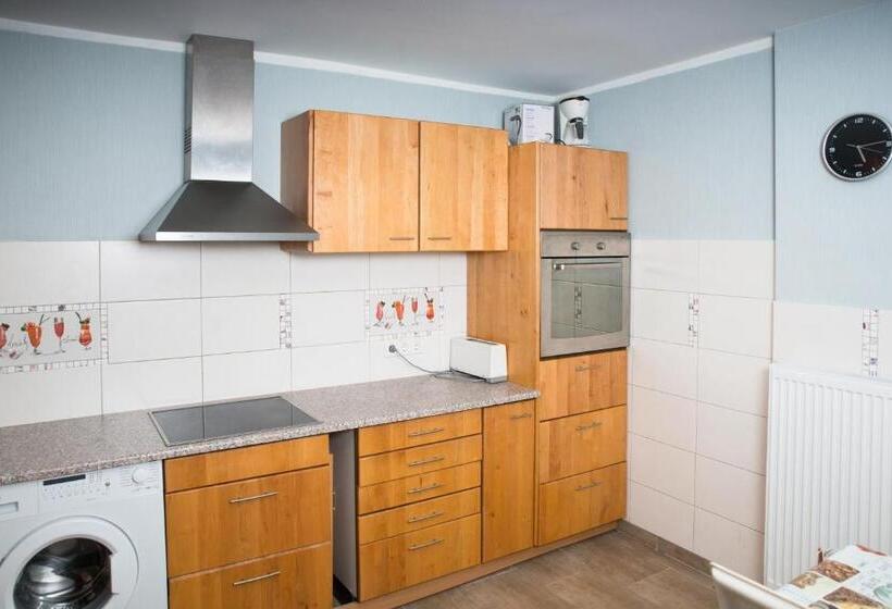 침실 2개 아파트, Monteurzimmer Rabe