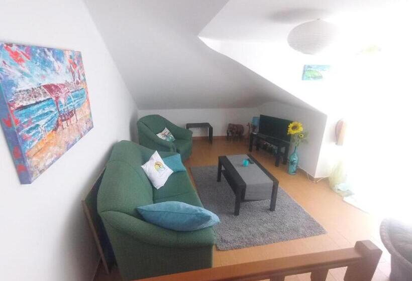 اتاق لوکس, Peniche Surf Lodge 2