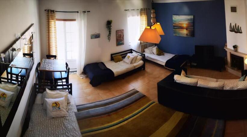 سوییت خانوادگی, Peniche Surf Lodge 2