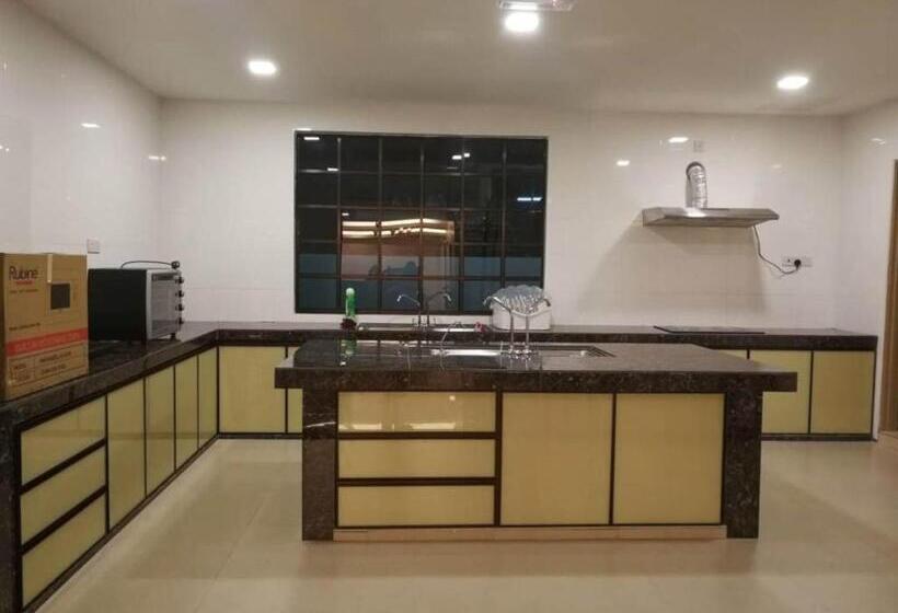 Дом 1 Спальня, The Amaze Guesthouse