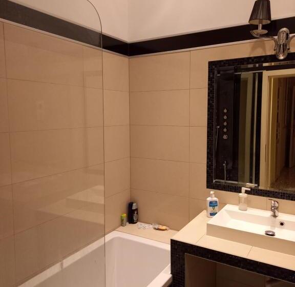 スタンダードシングルルーム, Gb Apartments