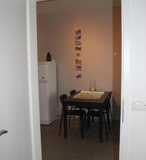 اتاق کلاسیک چهارنفره, Icelandhorsetours Helluland