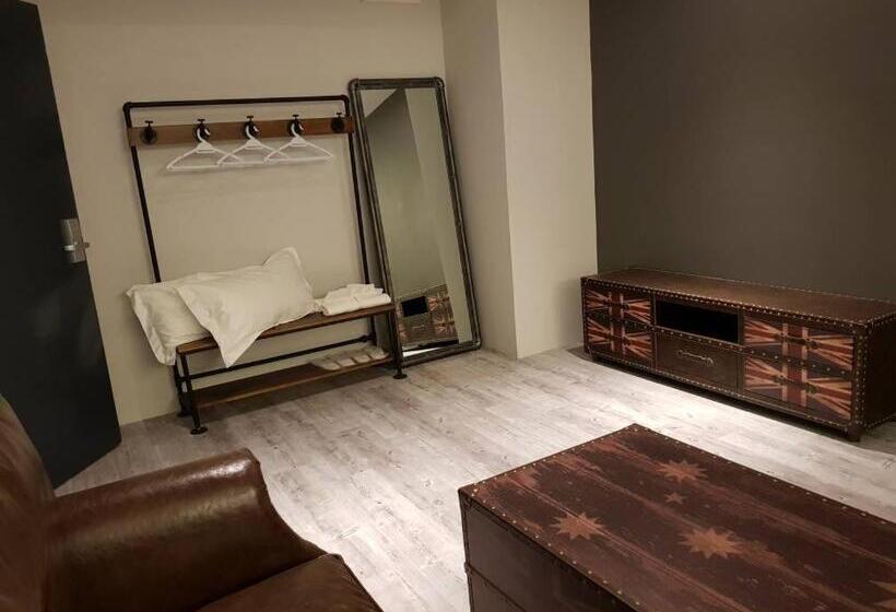 סוויטה אקזקיוטיב, Kristal