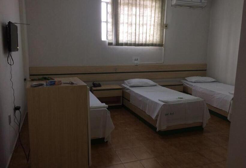 اتاق استاندارد سه نفره, Real