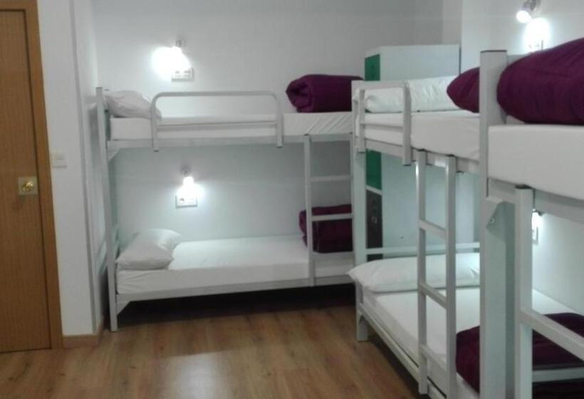 공동 객실, Albergue Lalin Centro
