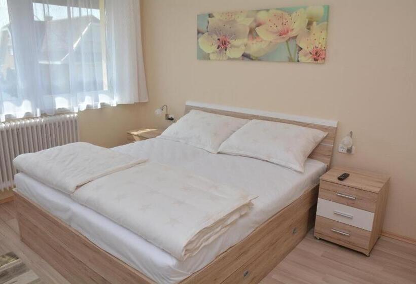 Номер Deluxe, Molnár Vendégház