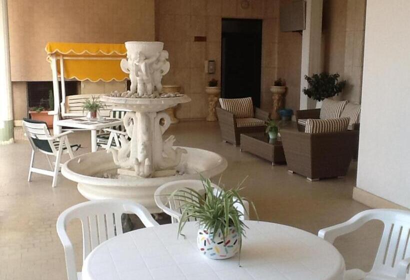 غرفة دور أخير, Residence Europa