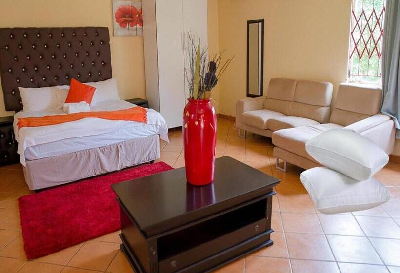 Президентский Люкс, Tshinakie Guesthouse Pretoria