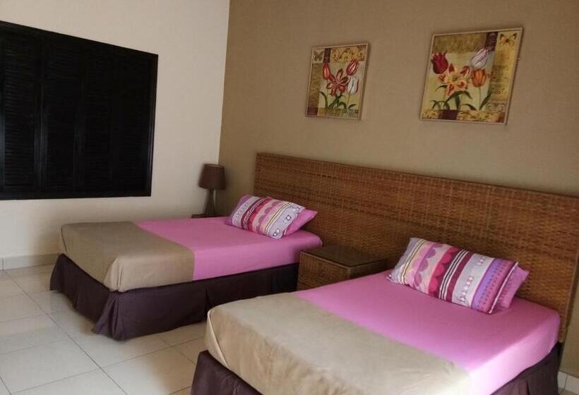 プールビュースタンダードステューディオ, Qastury Gold Coast Morib Resort