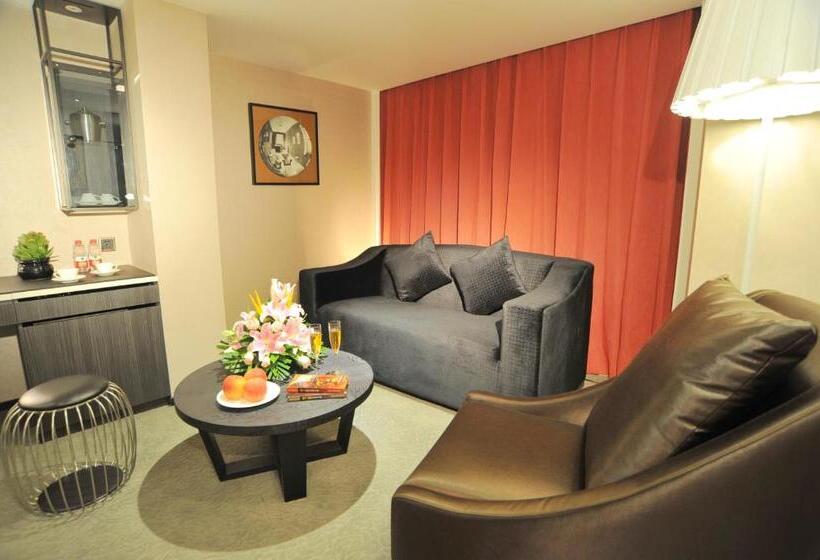 اتاق لوکس خانوادگی, 重庆江北观音桥高悦酒店地铁站店