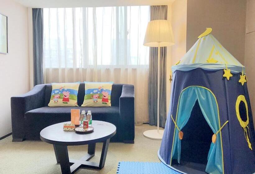 اتاق خانوادگی, 重庆江北观音桥高悦酒店地铁站店