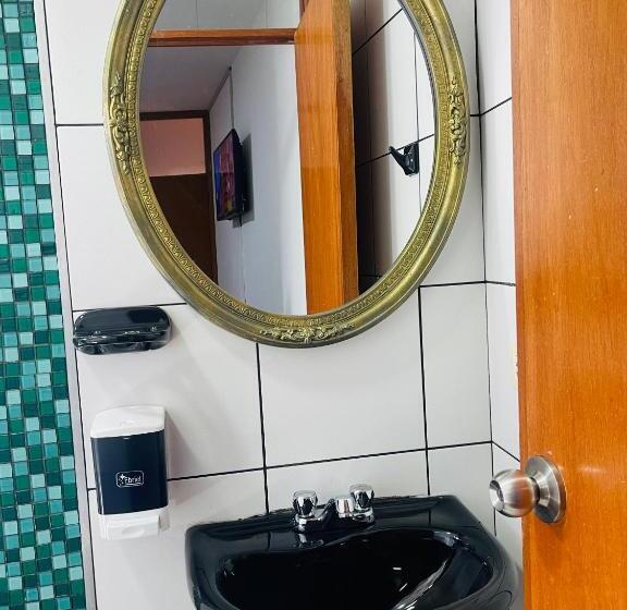 اتاق استاندارد, Alpes Huaraz