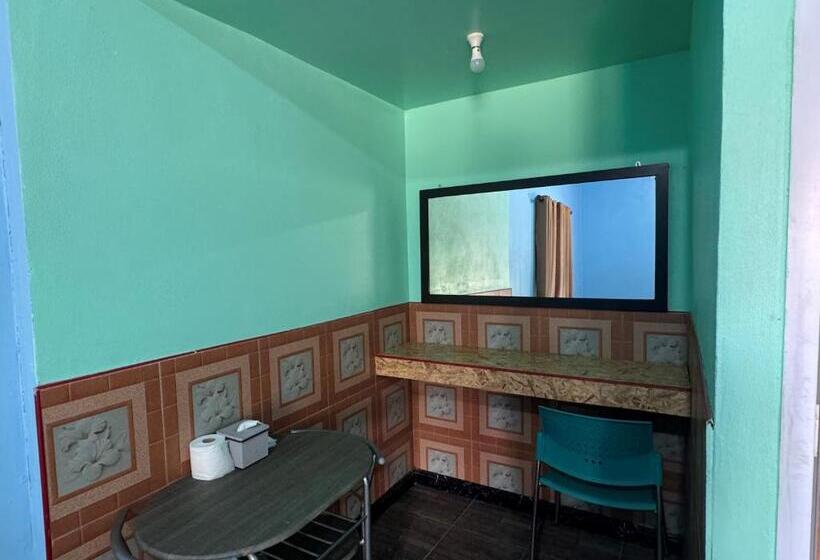 Шале 1 Спальня, Busby Resort