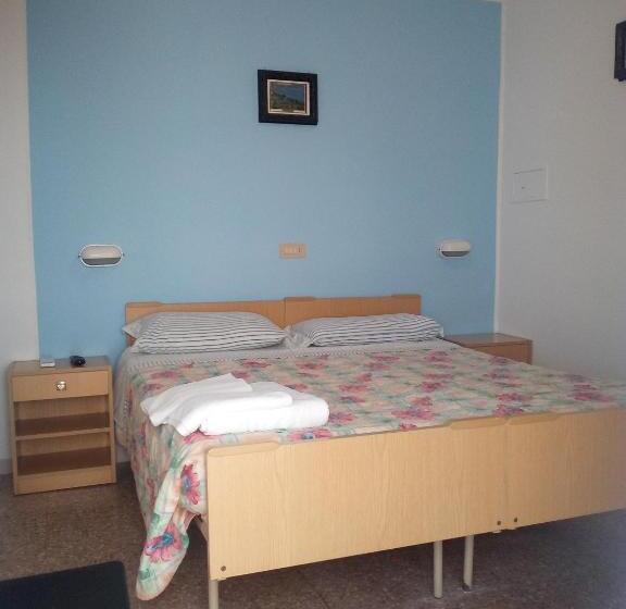スタンダードルーム, Atene Albergo Riccione