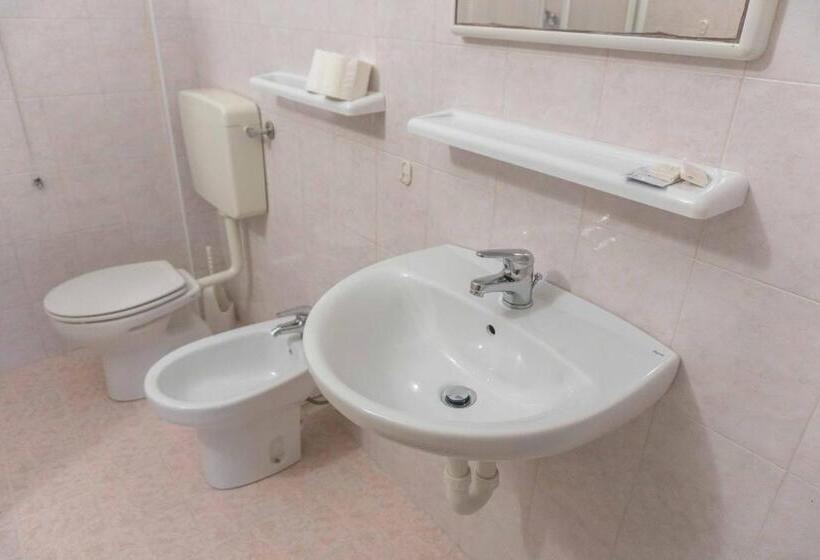 스탠다드 룸, Ristorante Albergo Al Donatore