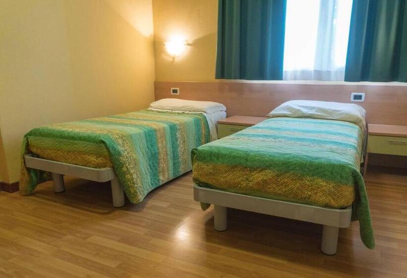 Номер Стандарт, Ristorante Albergo Al Donatore