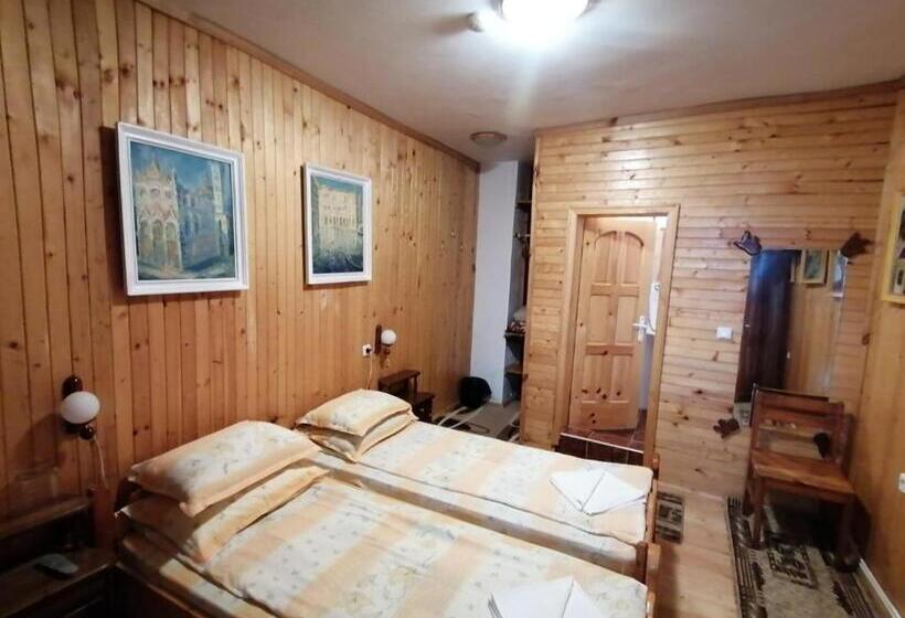 スタンダードルーム, семеен хотел калина Family Hotel Kalina говедарци