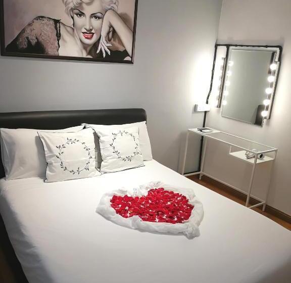 اتاق لوکس, Jen Homestay