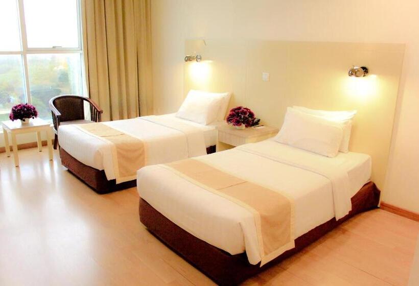 Номер Executive, Tower Regency Hotel & Apartments