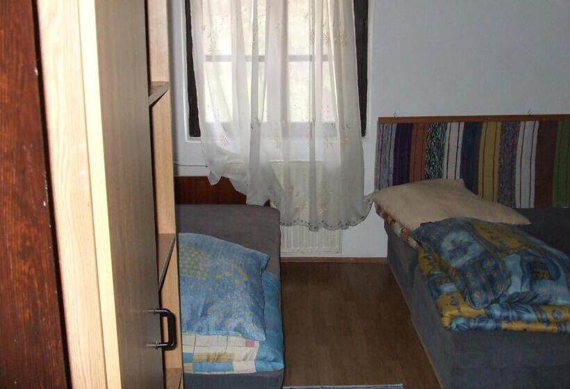 Семейный Номер Совместный Санузел, Vizimalom Kemping, Panzió és étterem