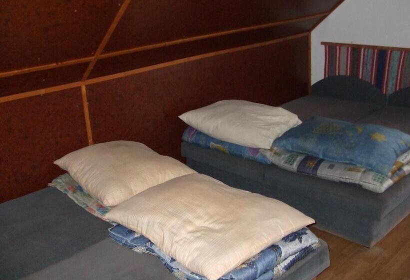 Семейный Номер Совместный Санузел, Vizimalom Kemping, Panzió és étterem