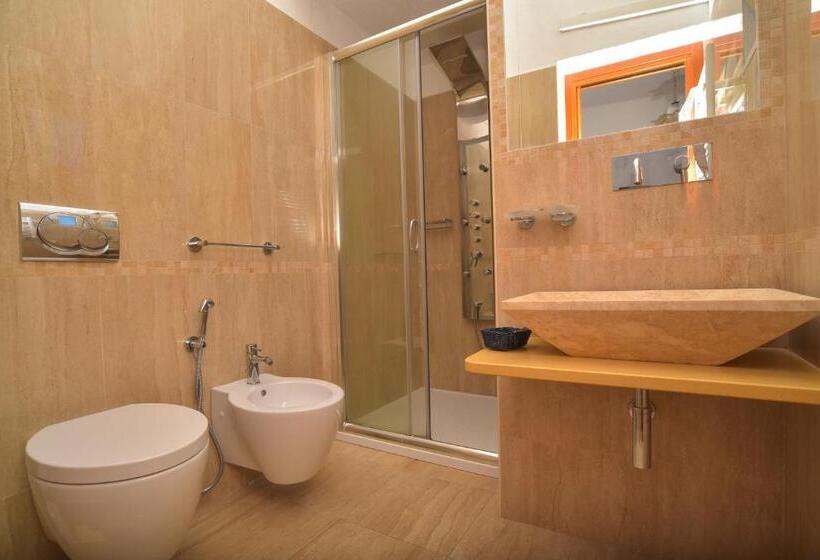 Quarto Estandar com Sacada, Villa Cimmentorosso